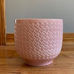 Pink decorative pot